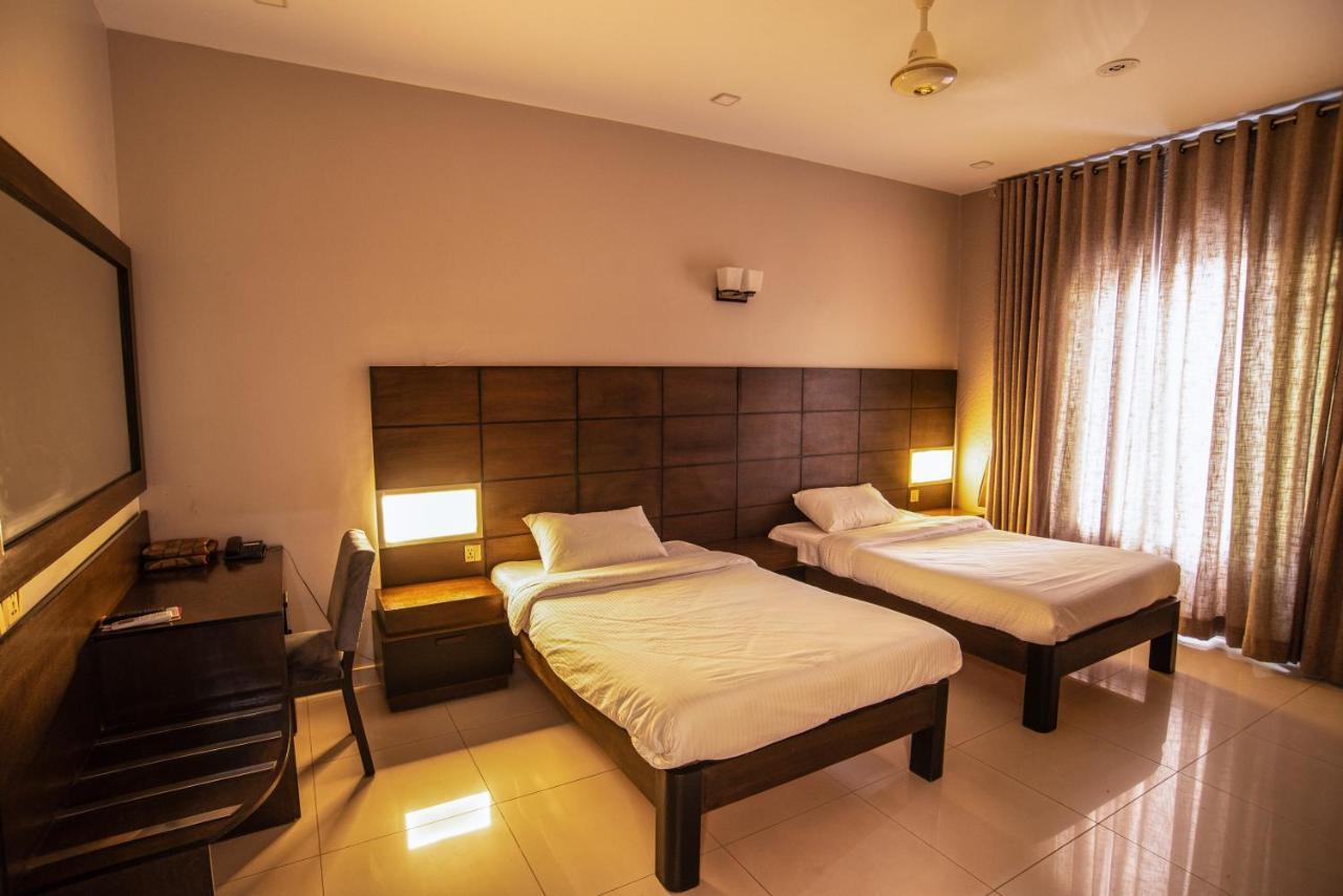 Hillside Homes Karachi Luaran gambar