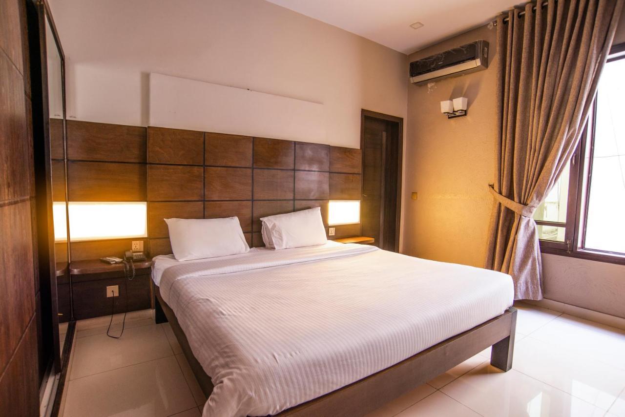 Hillside Homes Karachi Luaran gambar