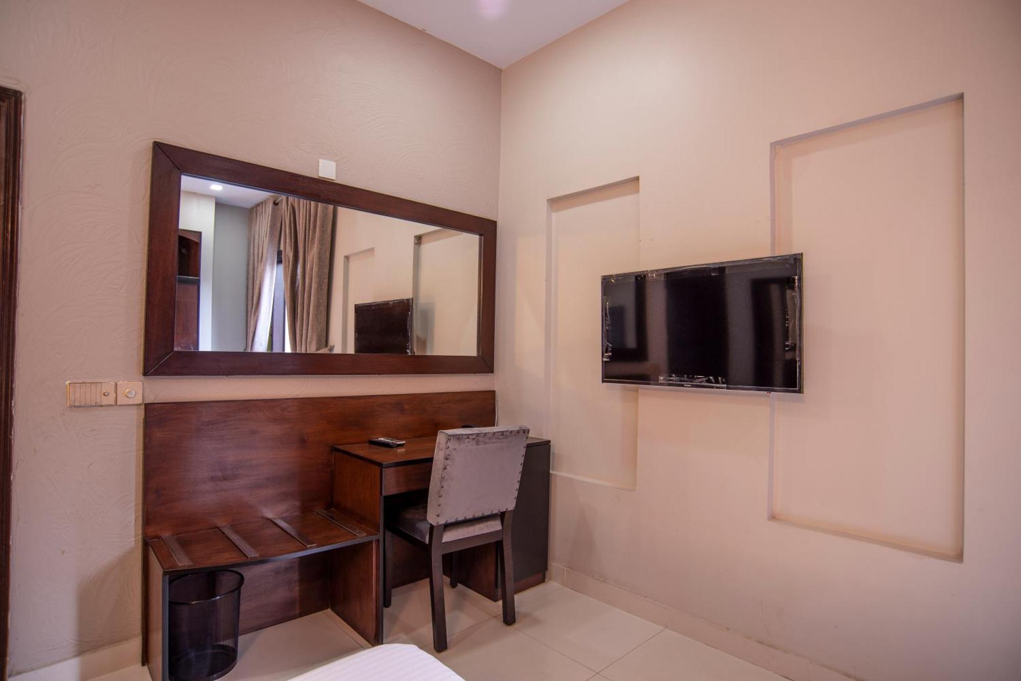 Hillside Homes Karachi Luaran gambar